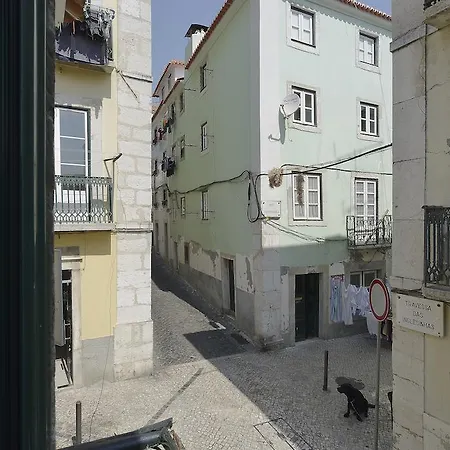 Feels Like Santos Spacious House * Lisbon