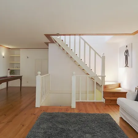 아파트 Feels Like Santos Spacious House